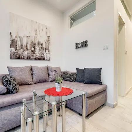 Apartament Coli App Ema & Antigona Bakar