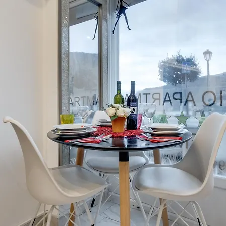 Apartament Coli App Ema & Antigona *