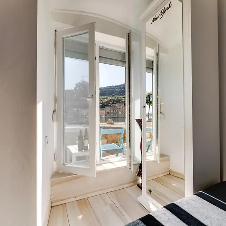 Apartament Coli App Ema & Antigona *