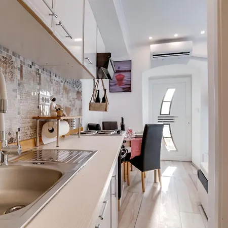Coli App Ema & Antigona Apartament *