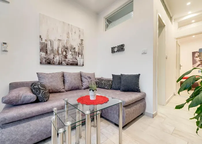 Apartament Coli App Ema & Antigona Bakar