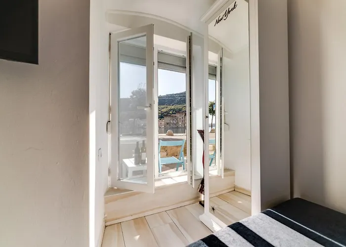 Apartament Coli App Ema & Antigona *