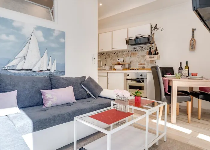 Coli App Ema & Antigona Apartament Bakar
