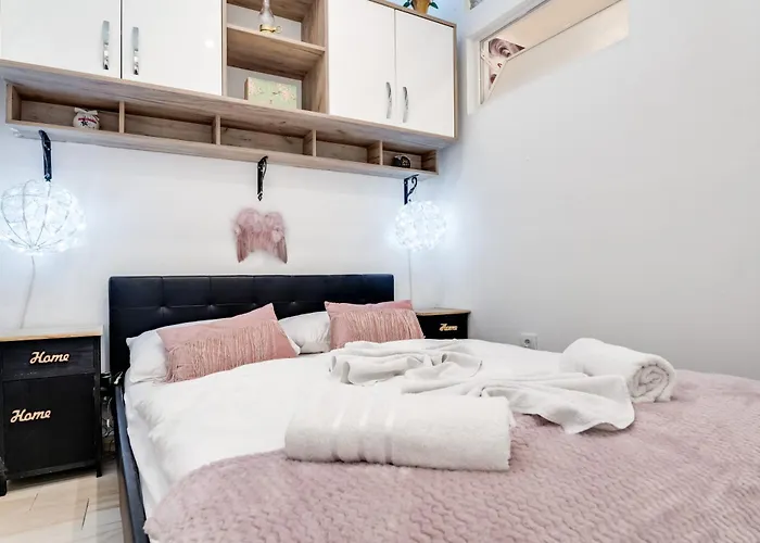 Coli App Ema & Antigona Apartament *